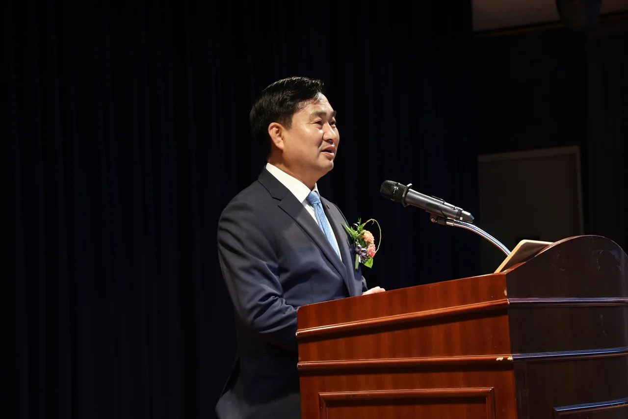 Productos de Entretenimiento Kim Do-kyun asume el cargo como 11.º CEO de Kangwon Land: Declaración de un gran salto hacia un 'Resort Integrado Público Global'